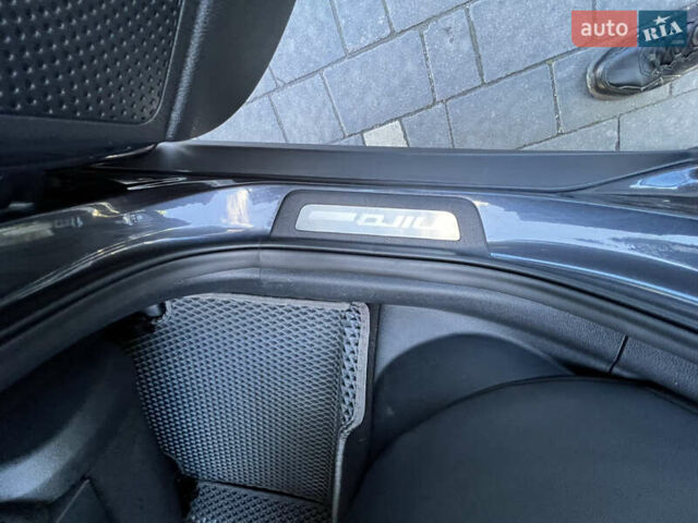 Сірий Кіа Niro, об'ємом двигуна 0 л та пробігом 92 тис. км за 18800 $, фото 30 на Automoto.ua