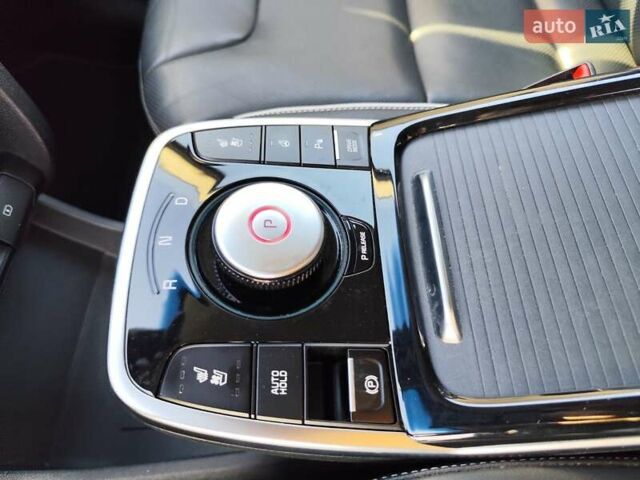 Серый Киа Niro, объемом двигателя 0 л и пробегом 129 тыс. км за 18555 $, фото 34 на Automoto.ua