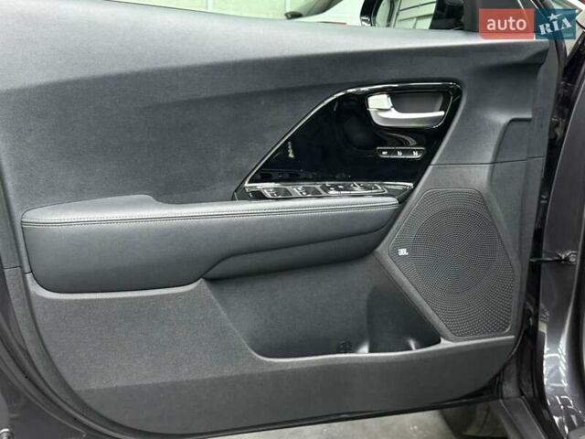 Сірий Кіа Niro, об'ємом двигуна 0 л та пробігом 93 тис. км за 18737 $, фото 14 на Automoto.ua