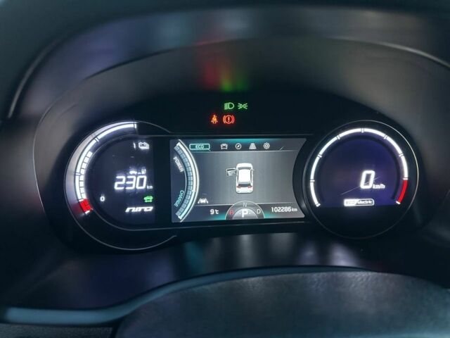 Киа Niro 2019 в Киеве на Automoto.ua Серый Киа Niro, объемом двигателя 0 л и пробегом 102 тыс. км за 16128 $, фото 11 на Automoto.ua