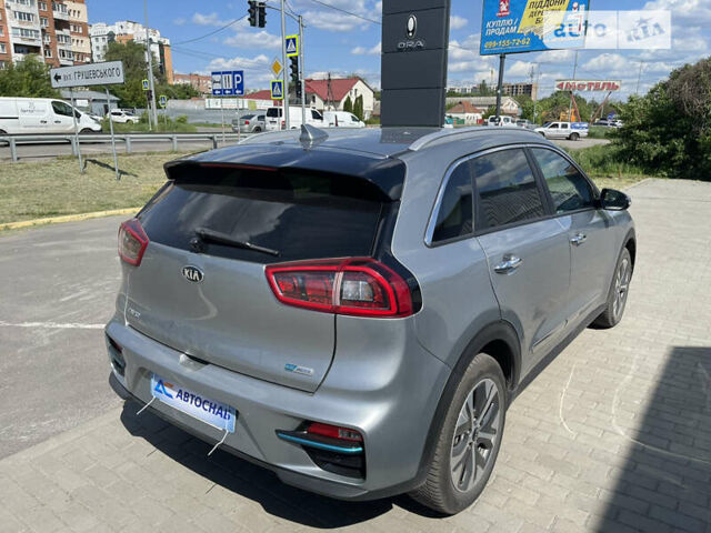 Сірий Кіа Niro, об'ємом двигуна 0 л та пробігом 129 тис. км за 19999 $, фото 11 на Automoto.ua