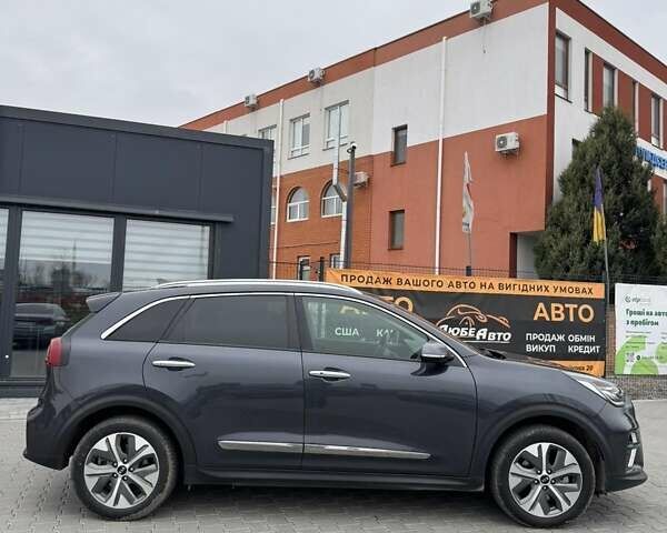 Серый Киа Niro, объемом двигателя 0 л и пробегом 143 тыс. км за 19100 $, фото 10 на Automoto.ua