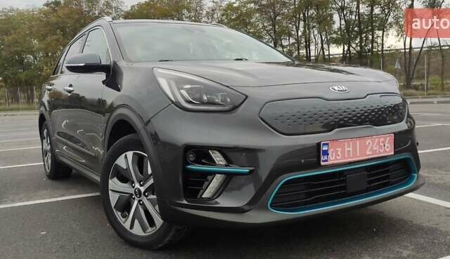 Киа Niro 2019 в Днепре (Днепропетровске) на Automoto.ua Серый Киа Niro, объемом двигателя 0 л и пробегом 149 тыс. км за 17800 $, фото 7 на Automoto.ua
