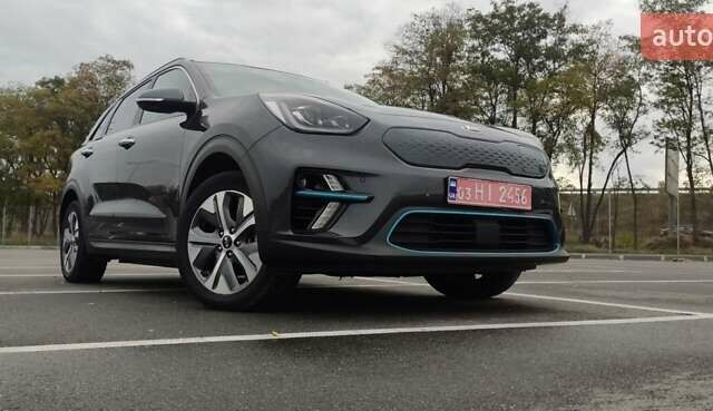 Киа Niro 2019 в Днепре (Днепропетровске) на Automoto.ua Серый Киа Niro, объемом двигателя 0 л и пробегом 149 тыс. км за 17800 $, фото 3 на Automoto.ua
