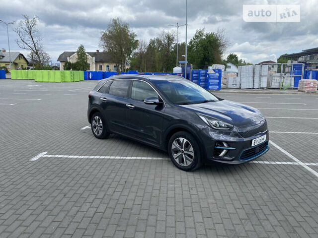 Сірий Кіа Niro, об'ємом двигуна 0 л та пробігом 170 тис. км за 18200 $, фото 51 на Automoto.ua