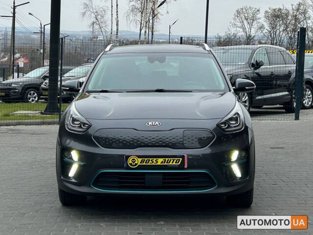 Серый Киа Niro, объемом двигателя 64 л и пробегом 115 тыс. км за 19900 $, фото 1 на Automoto.ua