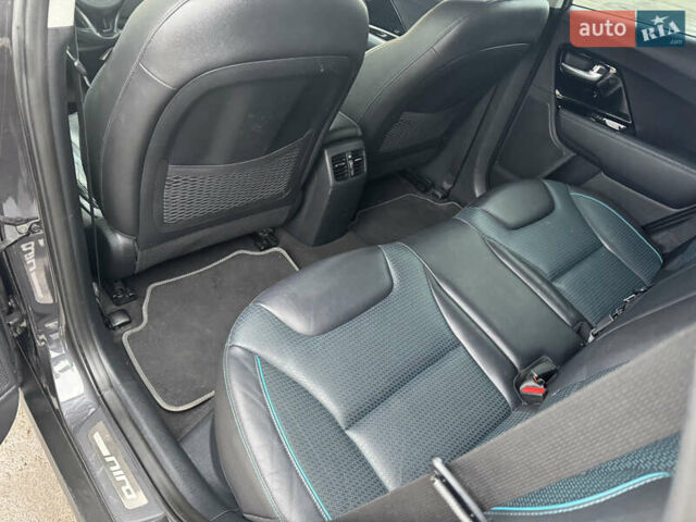 Серый Киа Niro, объемом двигателя 0 л и пробегом 148 тыс. км за 16950 $, фото 42 на Automoto.ua