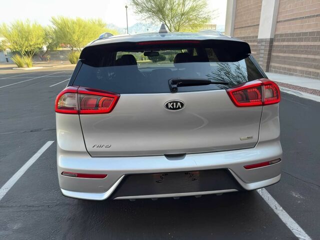 Киа Niro 2019 в Одессе на Automoto.ua Серый Киа Niro, объемом двигателя 1.6 л и пробегом 45 тыс. км за 13000 $, фото 4 на Automoto.ua