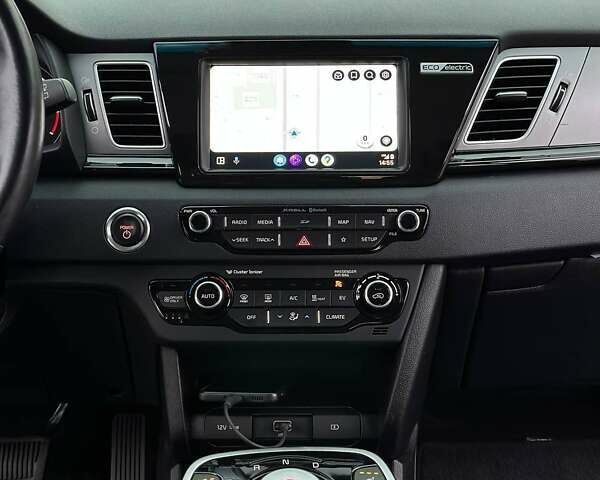Киа Niro 2019 в Кривом Роге на Automoto.ua Серый Киа Niro, объемом двигателя 0 л и пробегом 27 тыс. км за 24000 $, фото 51 на Automoto.ua