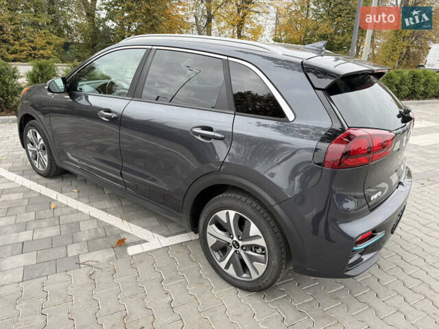 Сірий Кіа Niro, об'ємом двигуна 0 л та пробігом 66 тис. км за 16900 $, фото 1 на Automoto.ua
