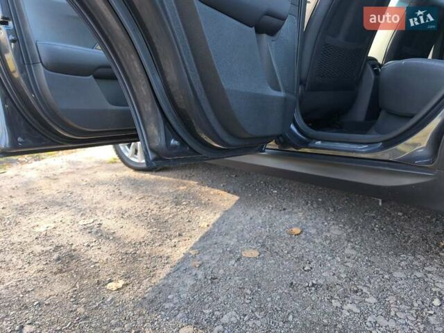 Сірий Кіа Niro, об'ємом двигуна 0 л та пробігом 154 тис. км за 18000 $, фото 34 на Automoto.ua