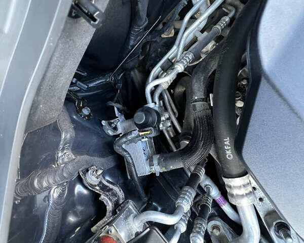 Сірий Кіа Niro, об'ємом двигуна 0 л та пробігом 92 тис. км за 18800 $, фото 19 на Automoto.ua