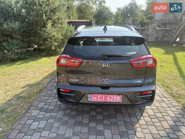 Серый Киа Niro, объемом двигателя 0 л и пробегом 158 тыс. км за 17800 $, фото 14 на Automoto.ua