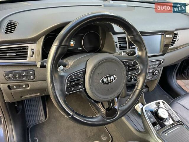 Серый Киа Niro, объемом двигателя 0 л и пробегом 84 тыс. км за 17960 $, фото 20 на Automoto.ua