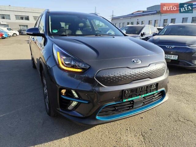 Серый Киа Niro, объемом двигателя 0 л и пробегом 129 тыс. км за 18555 $, фото 1 на Automoto.ua