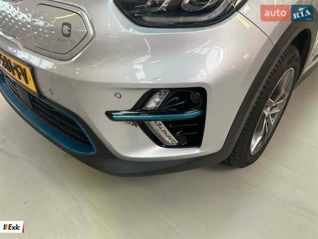 Сірий Кіа Niro, об'ємом двигуна 0 л та пробігом 121 тис. км за 17600 $, фото 17 на Automoto.ua