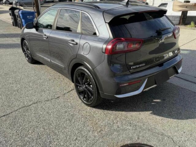 Серый Киа Niro, объемом двигателя 1.6 л и пробегом 33 тыс. км за 7800 $, фото 3 на Automoto.ua