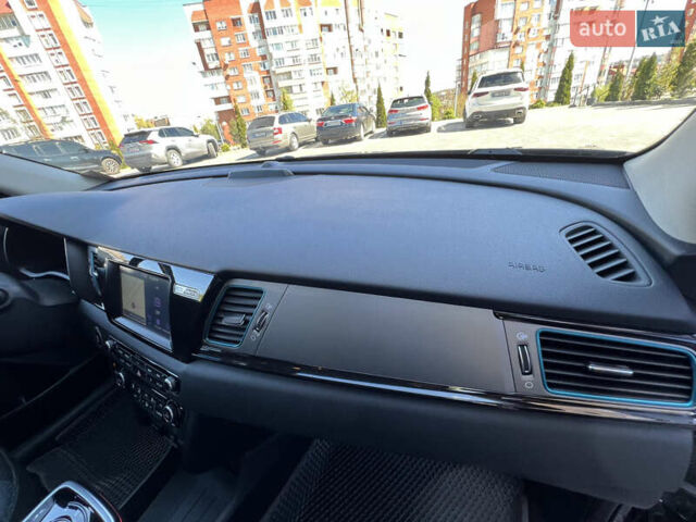 Сірий Кіа Niro, об'ємом двигуна 0 л та пробігом 92 тис. км за 18800 $, фото 37 на Automoto.ua