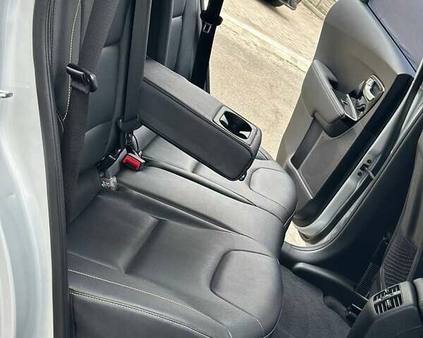 Серый Киа Niro, объемом двигателя 0 л и пробегом 27 тыс. км за 24444 $, фото 44 на Automoto.ua