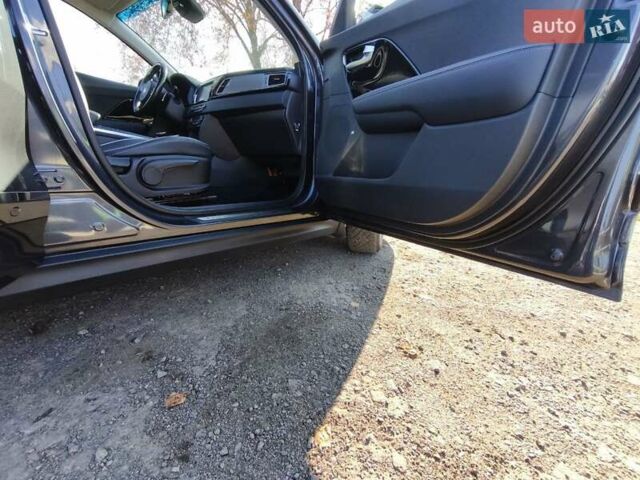 Сірий Кіа Niro, об'ємом двигуна 0 л та пробігом 154 тис. км за 18000 $, фото 49 на Automoto.ua