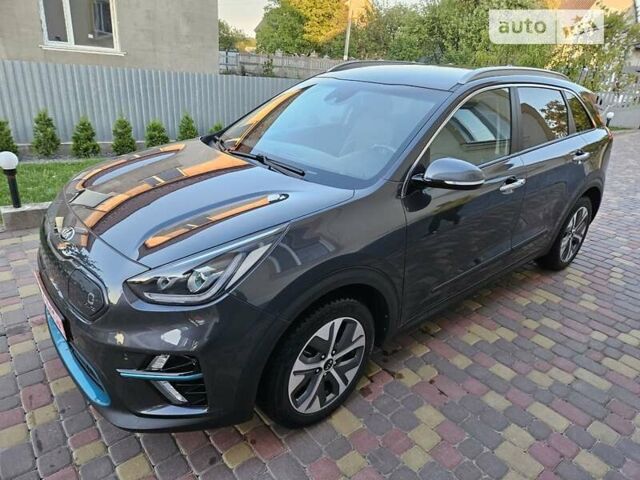 Сірий Кіа Niro, об'ємом двигуна 0 л та пробігом 128 тис. км за 18500 $, фото 23 на Automoto.ua