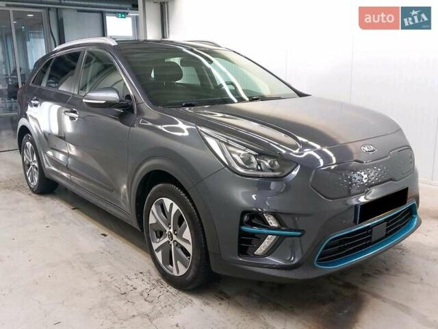 Серый Киа Niro, объемом двигателя 0 л и пробегом 125 тыс. км за 17500 $, фото 1 на Automoto.ua