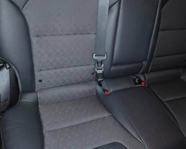 Сірий Кіа Niro, об'ємом двигуна 1.58 л та пробігом 84 тис. км за 17200 $, фото 3 на Automoto.ua