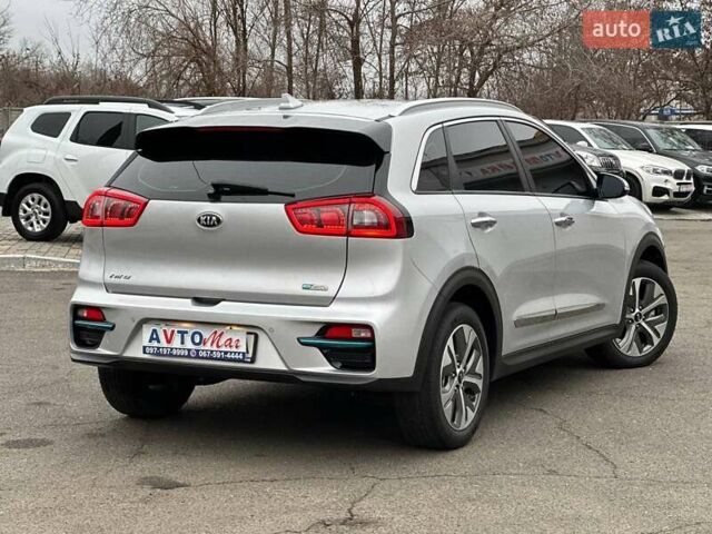 Киа Niro 2019 в Кривом Роге на Automoto.ua Серый Киа Niro, объемом двигателя 0 л и пробегом 27 тыс. км за 24000 $, фото 13 на Automoto.ua