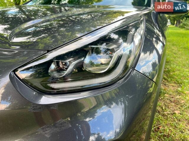 Серый Киа Niro, объемом двигателя 0 л и пробегом 165 тыс. км за 19000 $, фото 9 на Automoto.ua