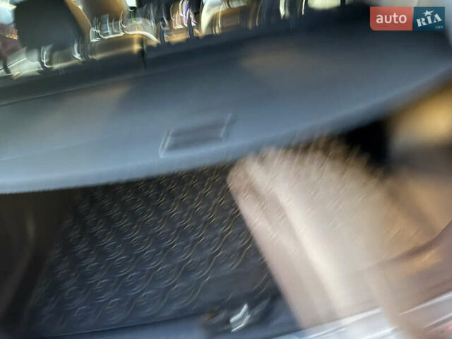 Серый Киа Niro, объемом двигателя 0 л и пробегом 157 тыс. км за 17900 $, фото 15 на Automoto.ua