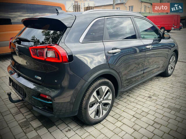 Серый Киа Niro, объемом двигателя 0 л и пробегом 102 тыс. км за 18900 $, фото 13 на Automoto.ua
