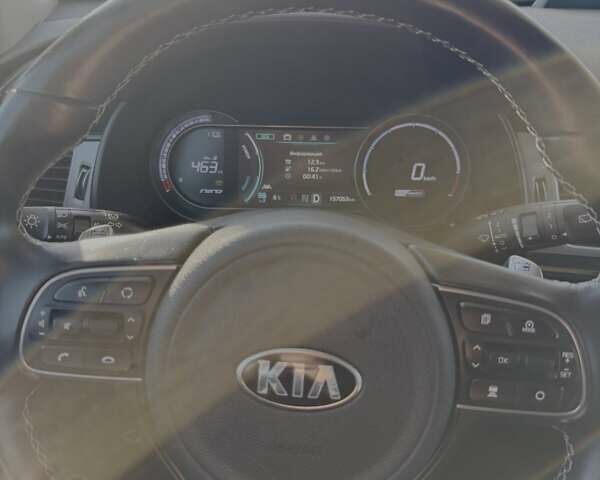 Киа Niro 2019 в Волочиске на Automoto.ua Серый Киа Niro, объемом двигателя 0 л и пробегом 156 тыс. км за 18000 $, фото 8 на Automoto.ua