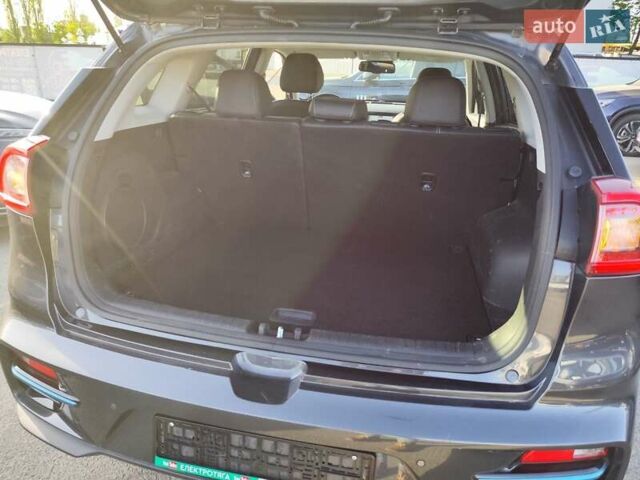 Серый Киа Niro, объемом двигателя 0 л и пробегом 129 тыс. км за 18555 $, фото 26 на Automoto.ua