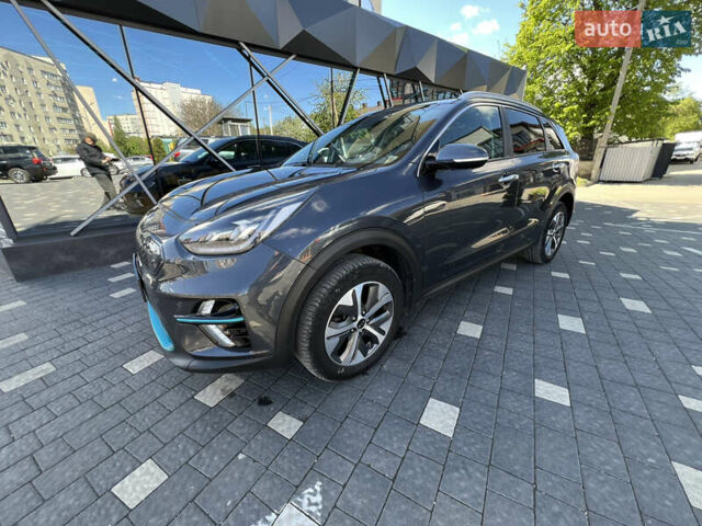 Сірий Кіа Niro, об'ємом двигуна 0 л та пробігом 92 тис. км за 18800 $, фото 2 на Automoto.ua