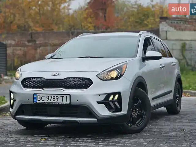 Серый Киа Niro, объемом двигателя 1.6 л и пробегом 115 тыс. км за 16700 $, фото 1 на Automoto.ua