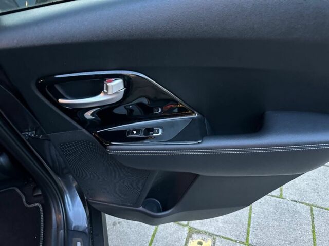 Киа Niro 2019 в Киеве на Automoto.ua Серый Киа Niro, объемом двигателя 0 л и пробегом 102 тыс. км за 16128 $, фото 16 на Automoto.ua