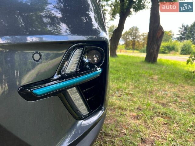 Серый Киа Niro, объемом двигателя 0 л и пробегом 165 тыс. км за 19000 $, фото 8 на Automoto.ua