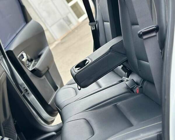 Киа Niro 2019 в Кривом Роге на Automoto.ua Серый Киа Niro, объемом двигателя 0 л и пробегом 27 тыс. км за 24000 $, фото 44 на Automoto.ua