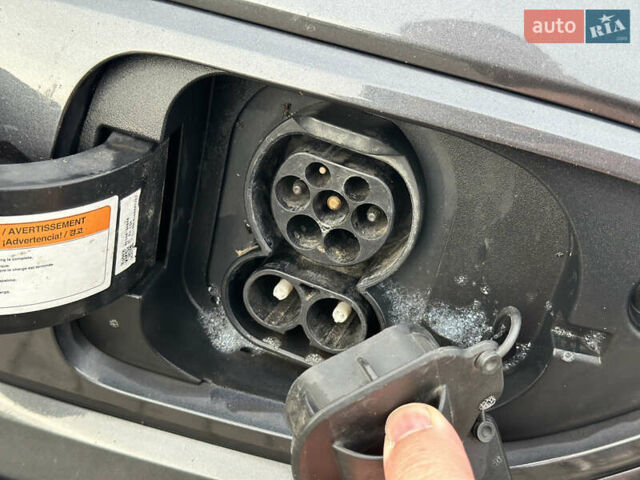 Серый Киа Niro, объемом двигателя 0 л и пробегом 157 тыс. км за 16999 $, фото 10 на Automoto.ua