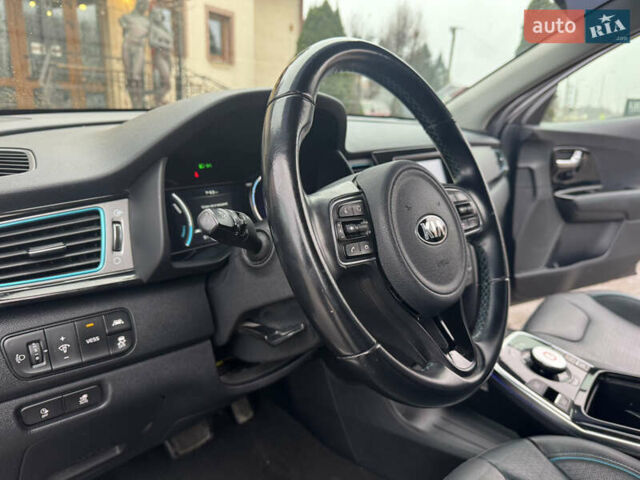 Серый Киа Niro, объемом двигателя 0 л и пробегом 148 тыс. км за 16950 $, фото 34 на Automoto.ua