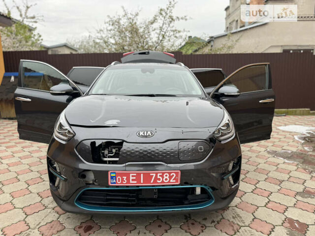 Серый Киа Niro, объемом двигателя 0 л и пробегом 53 тыс. км за 15999 $, фото 35 на Automoto.ua