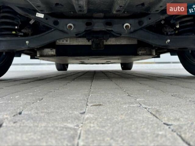 Серый Киа Niro, объемом двигателя 0 л и пробегом 147 тыс. км за 18800 $, фото 44 на Automoto.ua