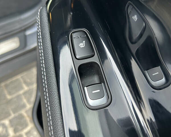 Сірий Кіа Niro, об'ємом двигуна 0 л та пробігом 113 тис. км за 19580 $, фото 31 на Automoto.ua