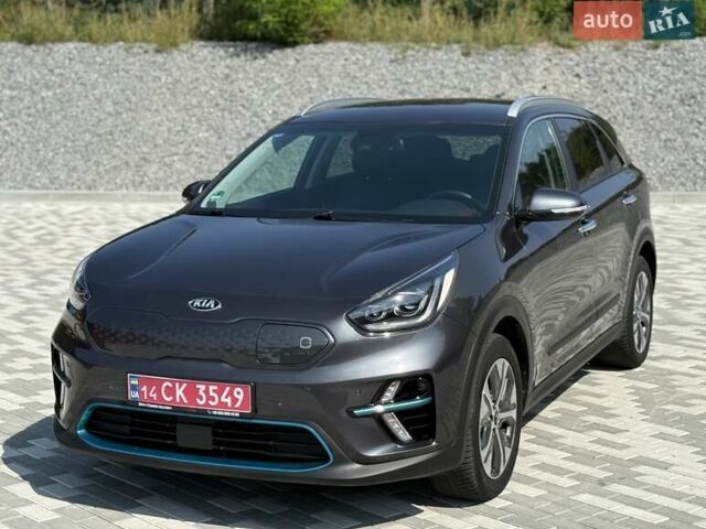 Сірий Кіа Niro, об'ємом двигуна 0 л та пробігом 82 тис. км за 20500 $, фото 1 на Automoto.ua
