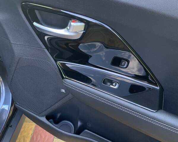 Сірий Кіа Niro, об'ємом двигуна 0 л та пробігом 73 тис. км за 18900 $, фото 25 на Automoto.ua