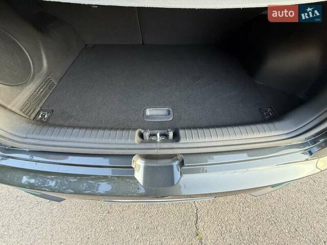 Серый Киа Niro, объемом двигателя 0 л и пробегом 57 тыс. км за 23299 $, фото 56 на Automoto.ua