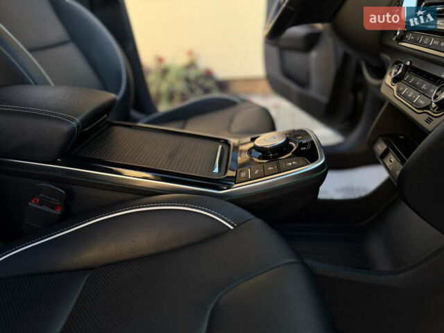 Серый Киа Niro, объемом двигателя 0 л и пробегом 145 тыс. км за 18800 $, фото 76 на Automoto.ua