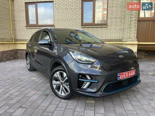 Серый Киа Niro, объемом двигателя 0 л и пробегом 125 тыс. км за 19250 $, фото 11 на Automoto.ua