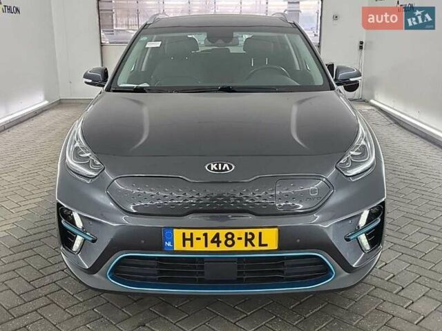 Серый Киа Niro, объемом двигателя 0 л и пробегом 160 тыс. км за 18950 $, фото 4 на Automoto.ua
