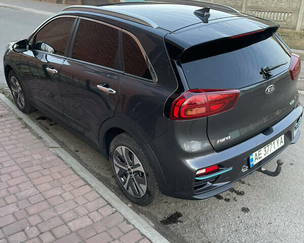 Серый Киа Niro, объемом двигателя 0 л и пробегом 139 тыс. км за 20700 $, фото 10 на Automoto.ua